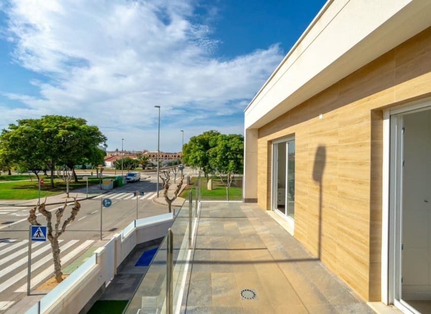3 Zimmer Villa zu verkaufen in Pilar de la Horadada mit Pool Garage - 424.950 € (Ref: 9855836)