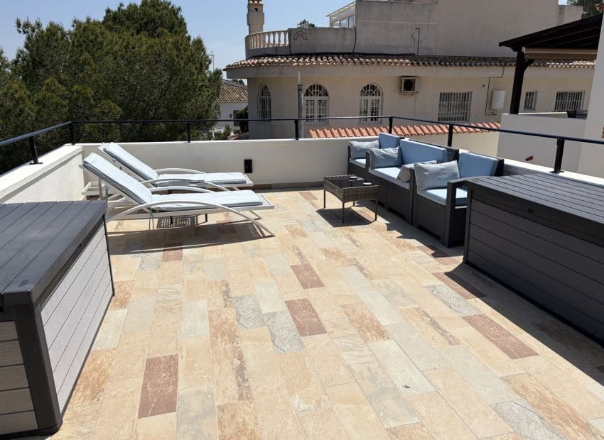 4 bedroom Villa for sale in Pinar de Campoverde with pool garage - € 699,950 (Ref: 9855837)