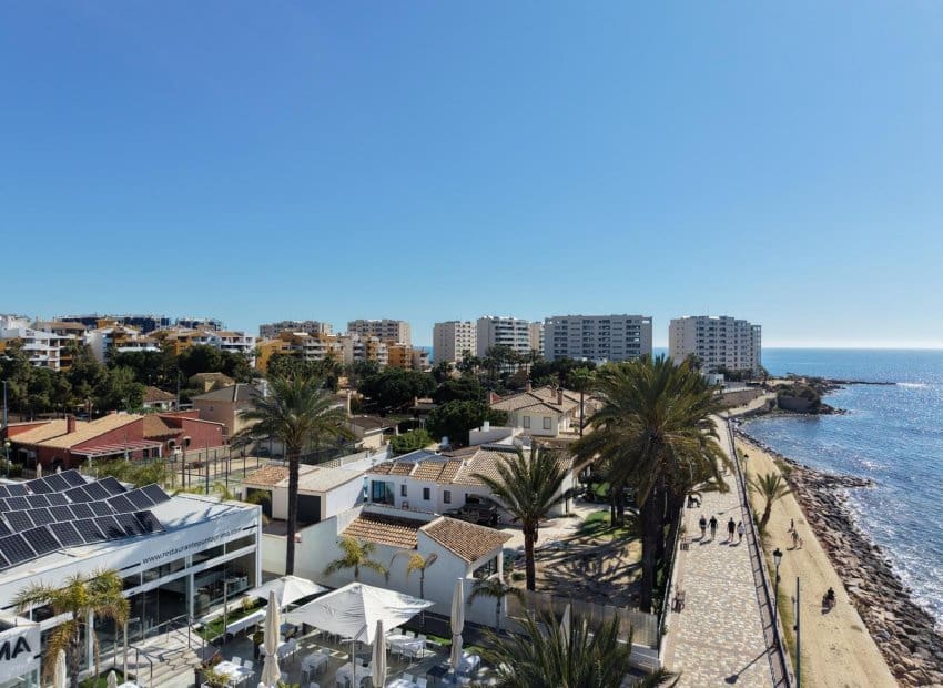 2 soveværelse Lejlighed til salg i Los Altos med swimmingpool garage - € 289.000 (Ref: 9855838)