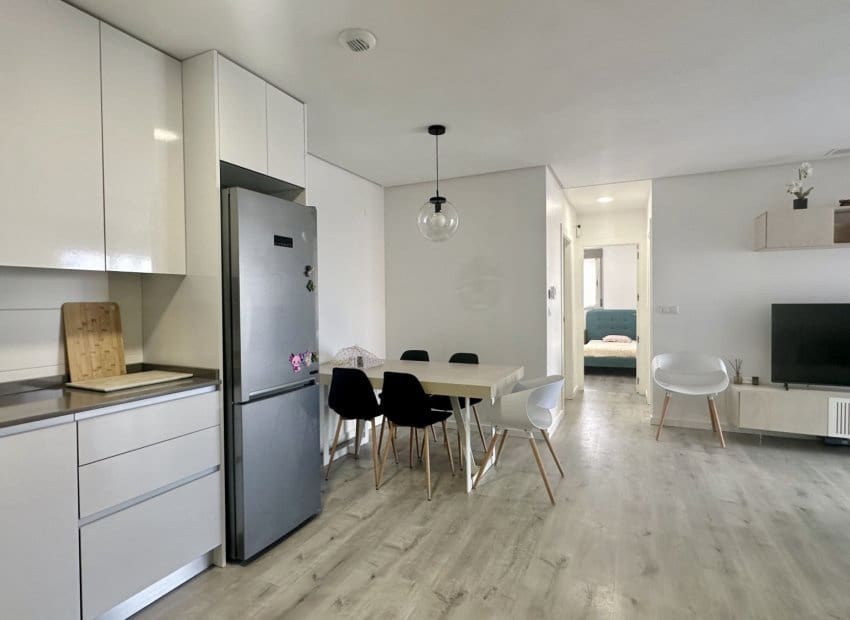 3 soveværelse Lejlighed til salg i Villamartin med swimmingpool - € 320.000 (Ref: 9855839)