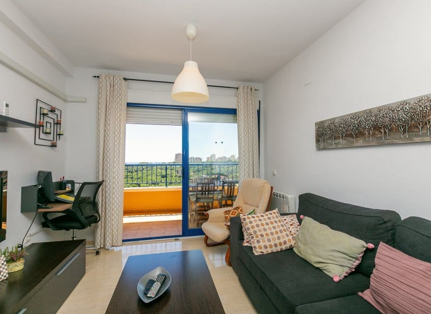 2 soveværelse Lejlighed til salg i Dehesa de Campoamor med swimmingpool garage - € 220.000 (Ref: 9855840)