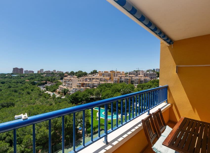 2 soveværelse Lejlighed til salg i Dehesa de Campoamor med swimmingpool garage - € 220.000 (Ref: 9855840)