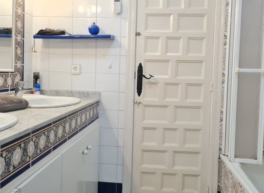 3 bedroom Villa for sale in Villamartin with pool garage - € 399,900 (Ref: 9865411)