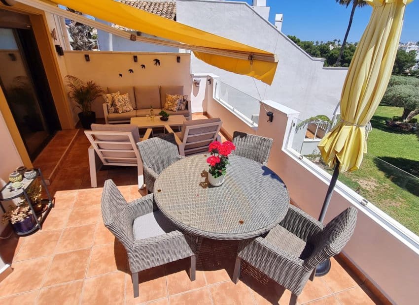 3 bedroom Villa for sale in Villamartin with pool garage - € 399,900 (Ref: 9865411)
