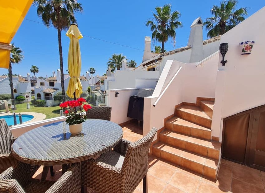 3 bedroom Villa for sale in Villamartin with pool garage - € 399,900 (Ref: 9865411)