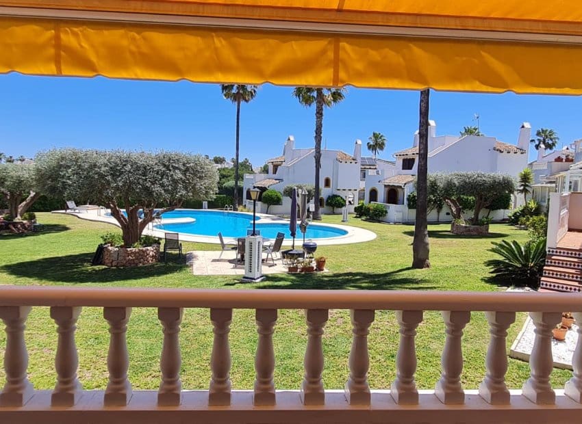 3 bedroom Villa for sale in Villamartin with pool garage - € 399,900 (Ref: 9865411)