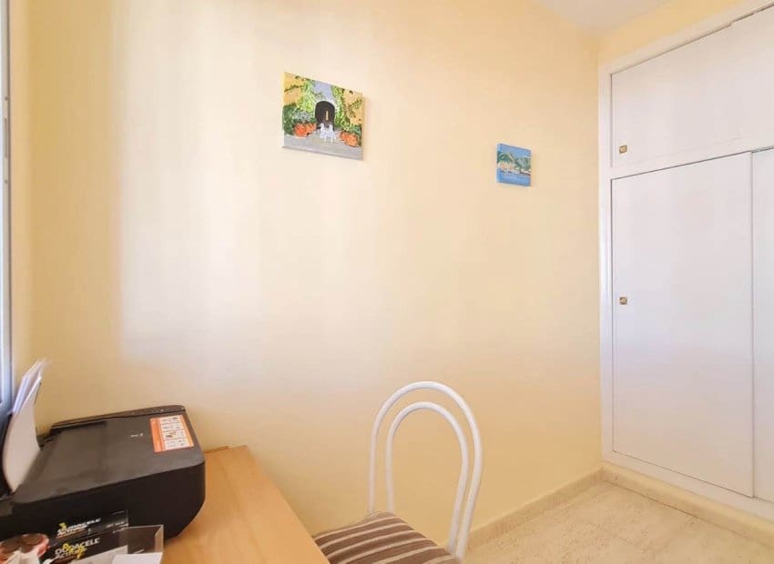 2 chambre Villa/Maison à vendre à La Florida avec piscine garage - 399 900 € (Ref: 9867229)