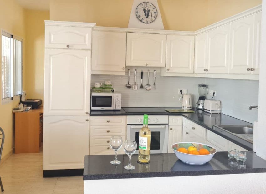 2 chambre Villa/Maison à vendre à La Florida avec piscine garage - 399 900 € (Ref: 9867229)