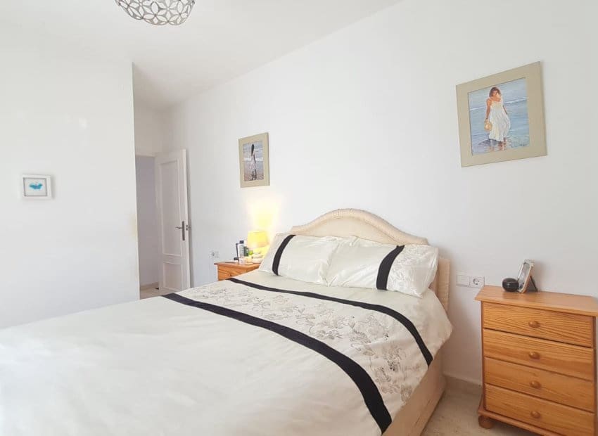 2 chambre Villa/Maison à vendre à La Florida avec piscine garage - 399 900 € (Ref: 9867229)