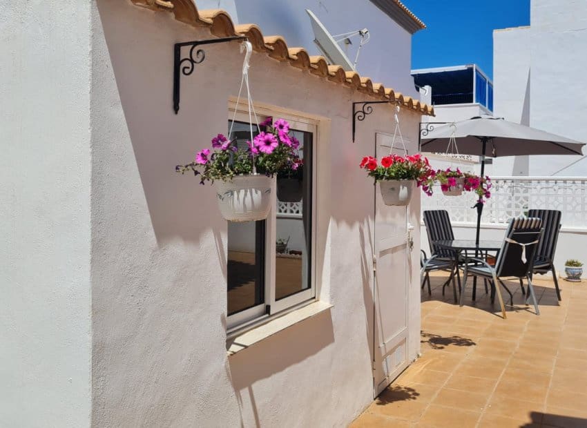 2 chambre Villa/Maison à vendre à La Florida avec piscine garage - 399 900 € (Ref: 9867229)