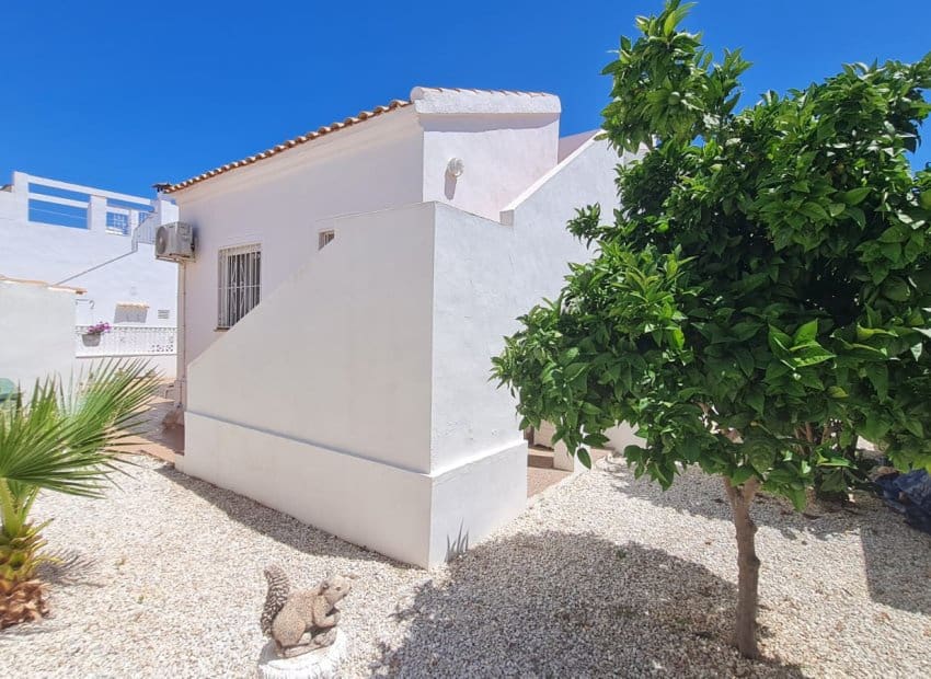2 chambre Villa/Maison à vendre à La Florida avec piscine garage - 399 900 € (Ref: 9867229)