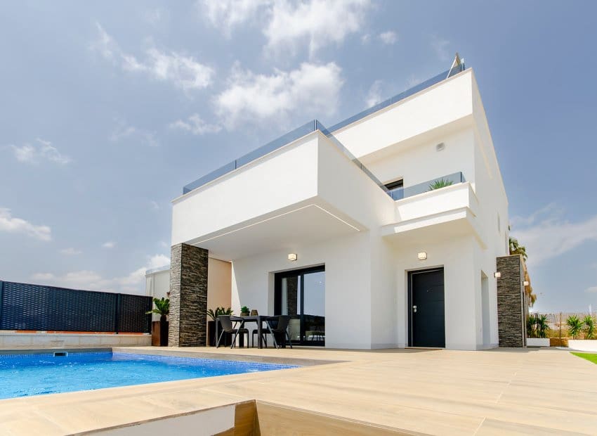 Chalet de 3 habitaciones en Vistabella en venta con piscina - 405.000 € (Ref: 9870336)