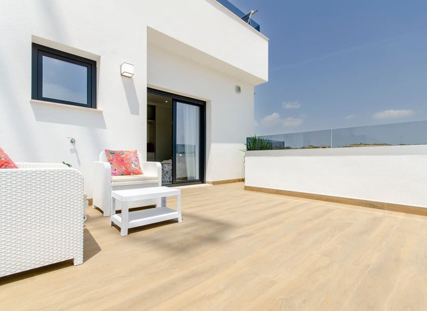 Chalet de 3 habitaciones en Vistabella en venta con piscina - 405.000 € (Ref: 9870336)