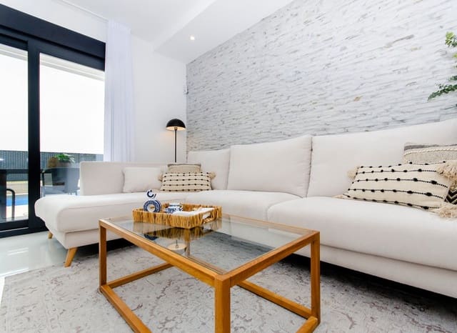 Chalet de 3 habitaciones en Vistabella, Orihuela en venta con piscina garaje - 395.000 € (Ref: 9870337)