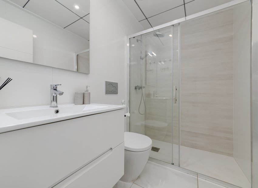 3 sypialnia Willa na sprzedaż w Villamartin z basenem garażem - 325 000 € (Ref: 9885084)