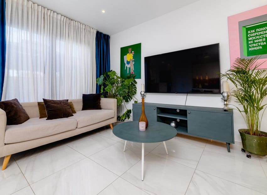 3 sypialnia Willa na sprzedaż w Villamartin z basenem garażem - 325 000 € (Ref: 9885084)