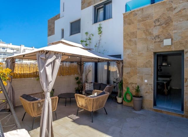 3 sypialnia Willa na sprzedaż w Villamartin, Orihuela z basenem garażem - 325 000 € (Ref: 9885084)