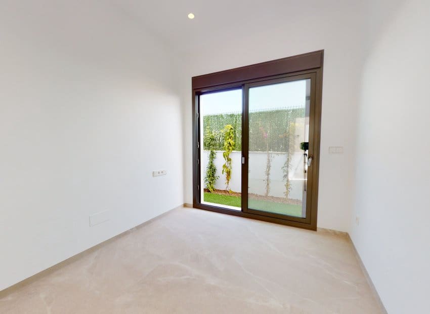 3 slaapkamer Villa te koop in Los Alcazares met zwembad - € 519.900 (Ref: 9899868)