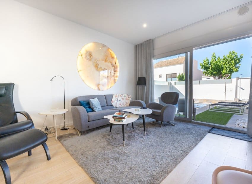 3 chambre Villa/Maison à vendre à San Pedro del Pinatar avec piscine garage - 425 000 € (Ref: 9899869)