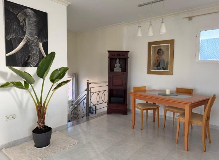 2 quarto Casa em Banda para venda em Playa Flamenca com piscina - 319 900 € (Ref: 9927674)