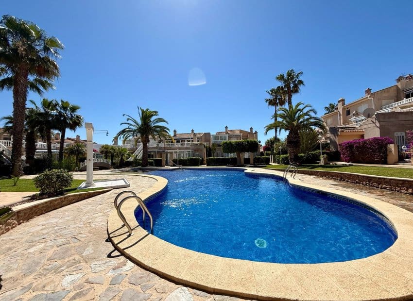 2 quarto Casa em Banda para venda em Playa Flamenca com piscina - 319 900 € (Ref: 9927674)