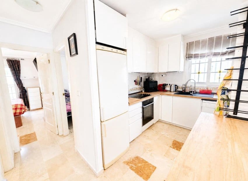 2 makuuhuone Kattohuoneisto myytävänä paikassa Los Dolses mukana uima-altaan - 239 995 € (Ref: 9927675)