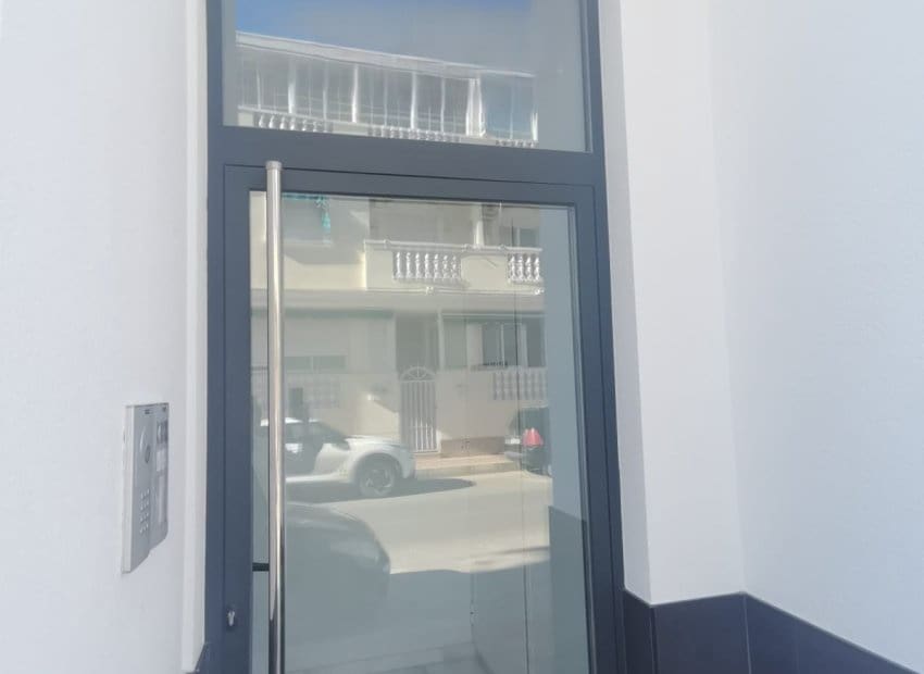 2 camera da letto Appartamento in vendita in Torrevieja con piscina garage - 249.000 € (Rif: 9927679)