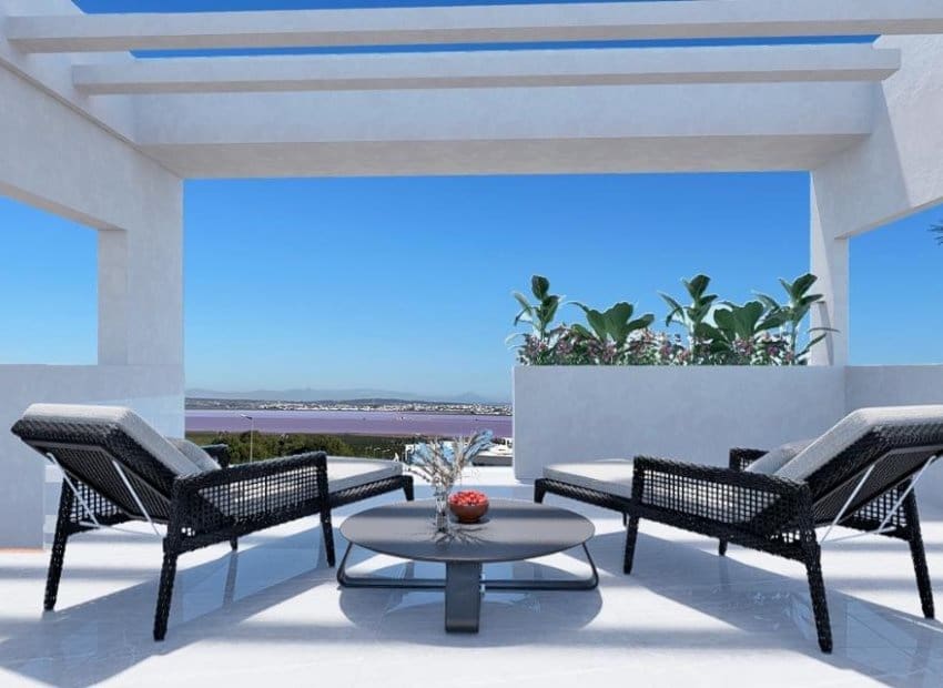 2 soveværelse Lejlighed til salg i Torrevieja med swimmingpool garage - € 309.900 (Ref: 9927692)