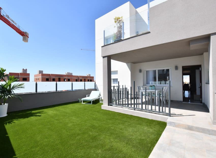 2 sovrum Lägenhet till salu i San Miguel de Salinas med pool - 273 800 € (Ref: 9927693)