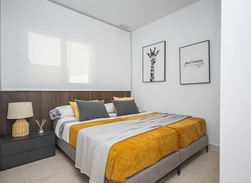 3 soveværelse Byhus til salg i Torrevieja med swimmingpool - € 539.000 (Ref: 9927696)