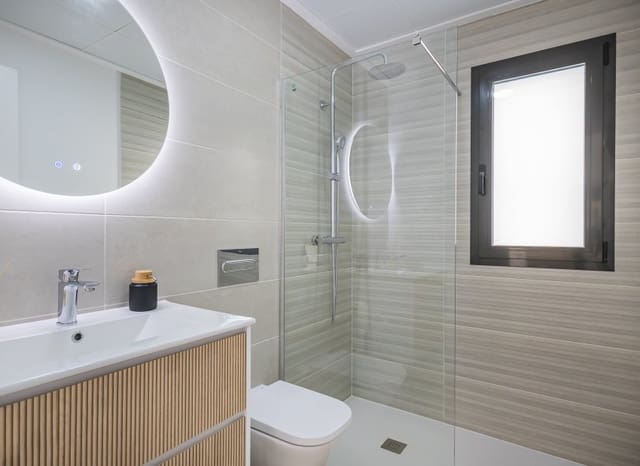3 quarto Moradia para venda em Los Balcones com piscina - 539 000 € (Ref: 9927696)