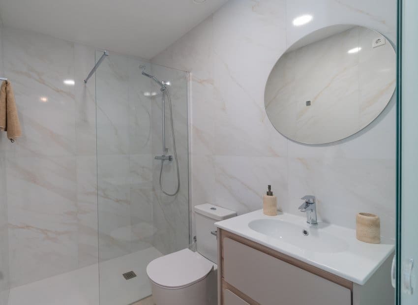 Apartamento de 2 habitaciones en Orihuela Costa en venta con piscina - 360.000 € (Ref: 9927713)
