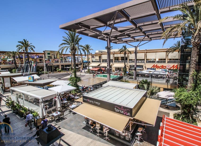 3 soveværelse Byhus til salg i Playa Flamenca med swimmingpool - € 195.000 (Ref: 9927715)