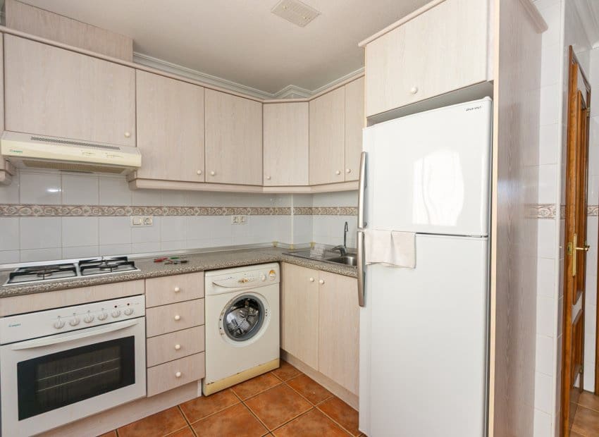 2 slaapkamer Huis te koop in La Zenia met zwembad - € 235.000 (Ref: 9927716)