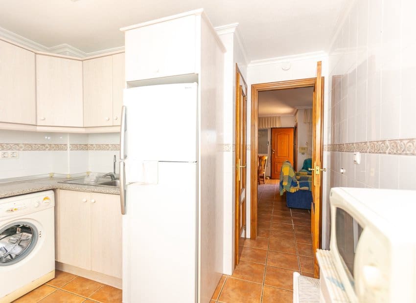2 slaapkamer Huis te koop in La Zenia met zwembad - € 235.000 (Ref: 9927716)