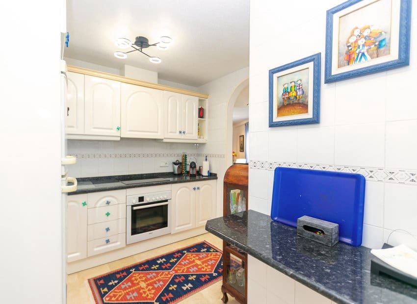3 quarto Moradia para venda em Villamartin com piscina garagem - 530 000 € (Ref: 9927717)