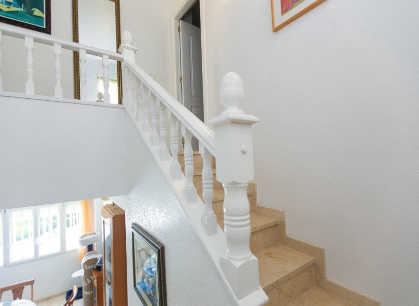 3 quarto Moradia para venda em Villamartin com piscina garagem - 530 000 € (Ref: 9927717)