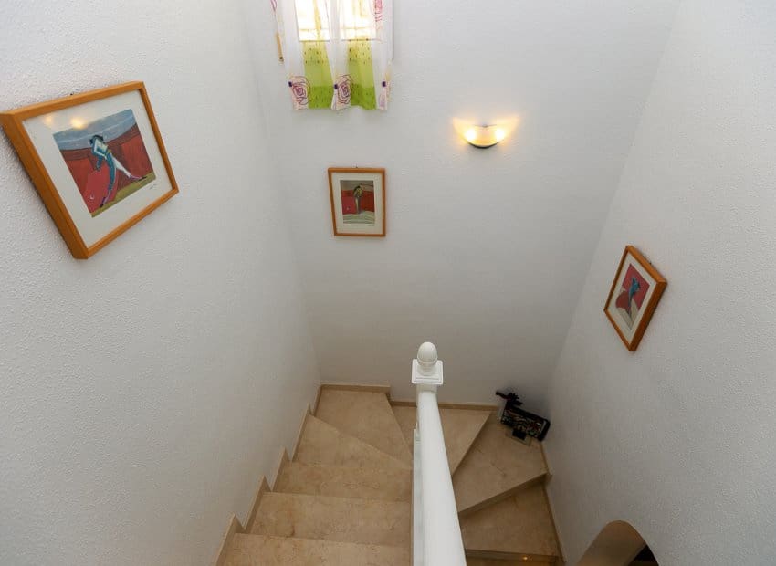 3 quarto Moradia para venda em Villamartin com piscina garagem - 530 000 € (Ref: 9927717)