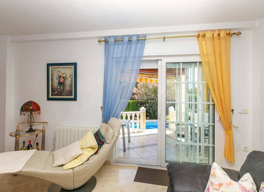 3 quarto Moradia para venda em Villamartin com piscina garagem - 530 000 € (Ref: 9927717)