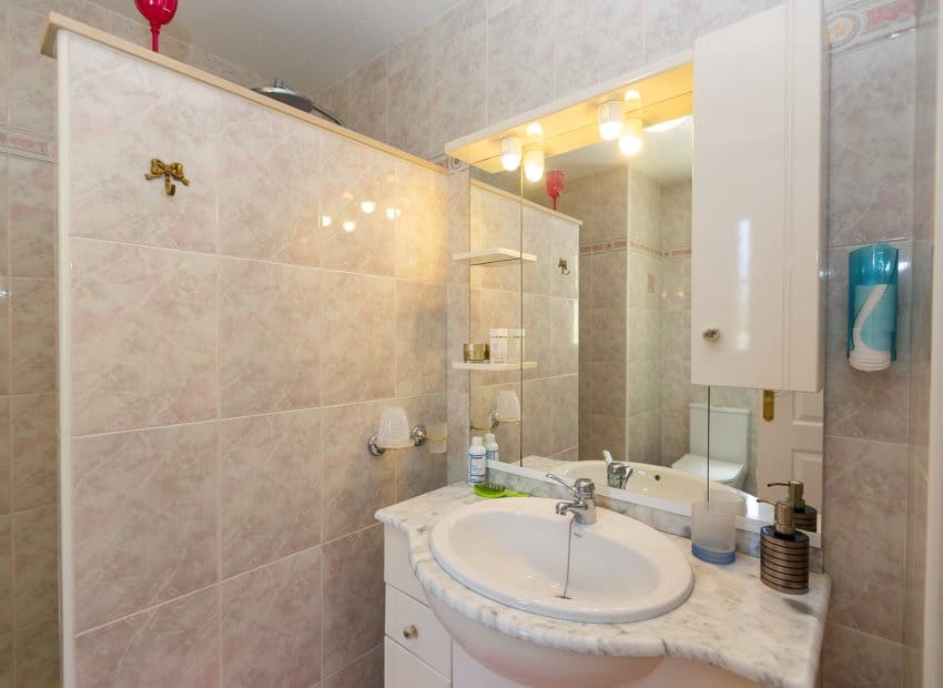 3 quarto Moradia para venda em Villamartin com piscina garagem - 530 000 € (Ref: 9927717)