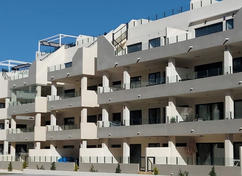 2 soveværelse Lejlighed til salg i Villamartin med swimmingpool garage - € 287.000 (Ref: 9958705)