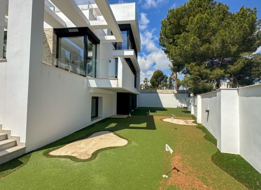 4 camera da letto Villa in vendita in Villamartin con piscina garage - 2.950.000 € (Rif: 9967021)