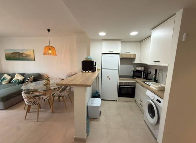 2 soverom Leilighet til salgs i Villamartin, Orihuela med svømmebasseng - € 175 000 (Ref: 9967028)