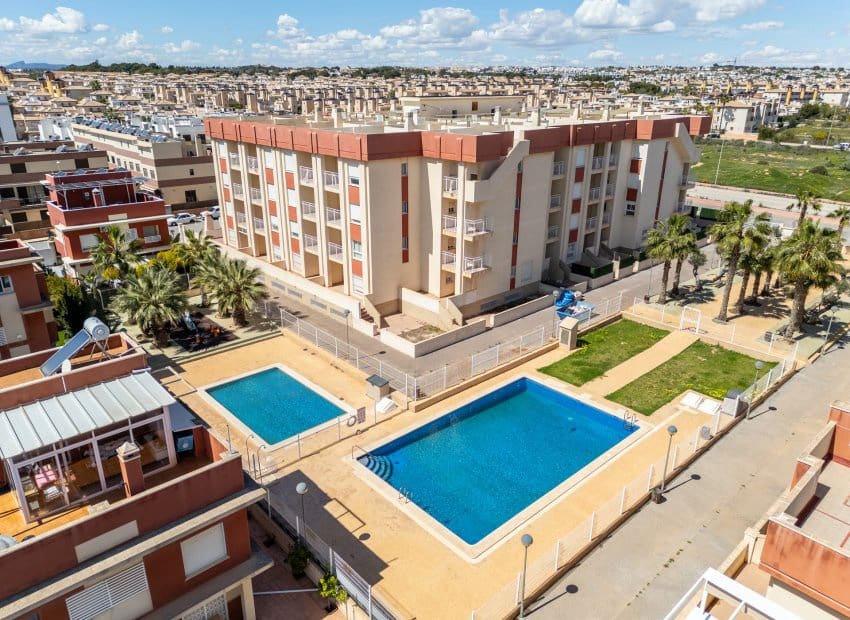 2 slaapkamer Penthouse te koop in Orihuela Costa met zwembad garage - € 205.500 (Ref: 9967044)