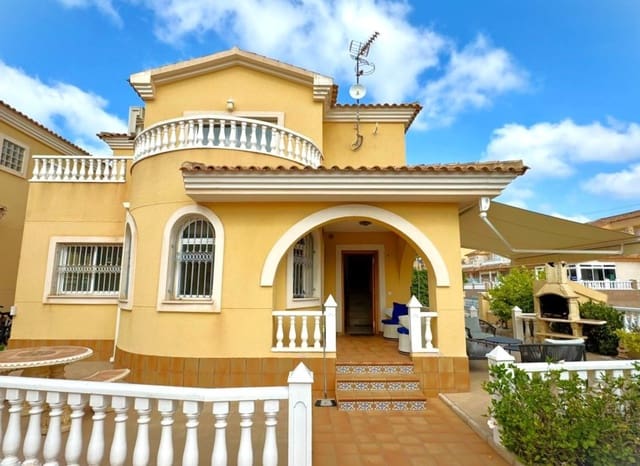 3 chambre Villa/Maison à vendre à Villamartin, Orihuela avec piscine garage - 339 000 € (Ref: 9967046)