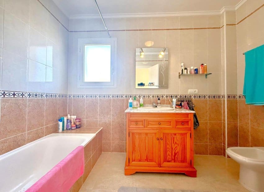 3 chambre Villa/Maison à vendre à Villamartin avec piscine garage - 339 000 € (Ref: 9967046)