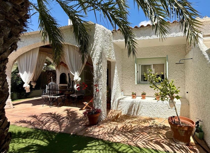 3 chambre Villa/Maison à vendre à Campoamor avec piscine - 435 000 € (Ref: 9967049)