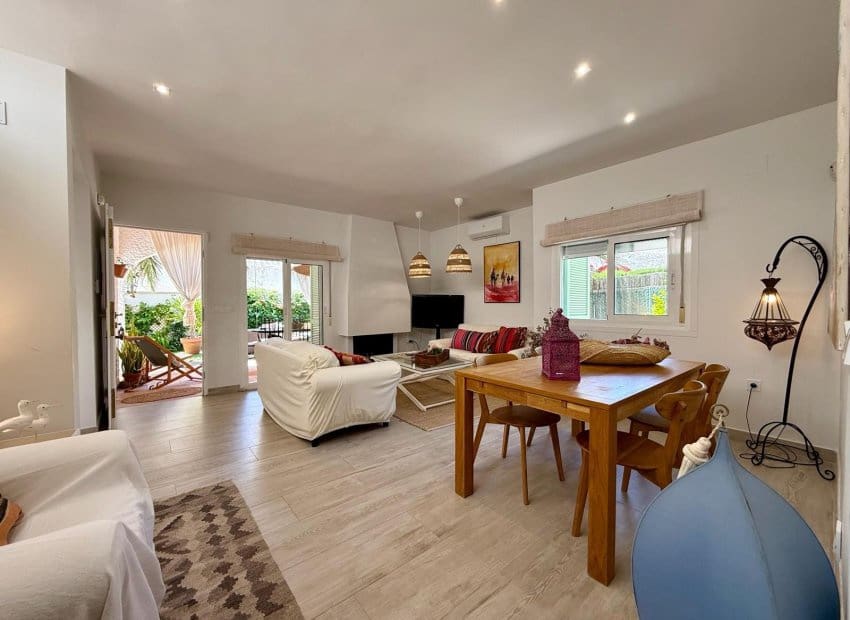 3 chambre Villa/Maison à vendre à Campoamor avec piscine - 435 000 € (Ref: 9967049)