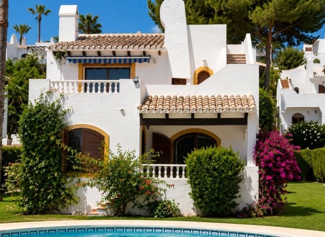 3 soveværelse Villa til salg i Los Dolses, Orihuela med swimmingpool - € 424.900 (Ref: 9975650)