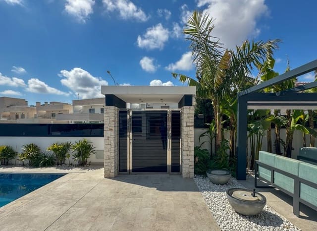 4 quarto Moradia para venda em Villamartin, Orihuela com piscina garagem - 2 950 000 € (Ref: 9975653)